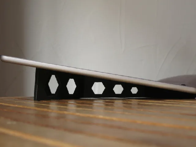 Light iPad stand