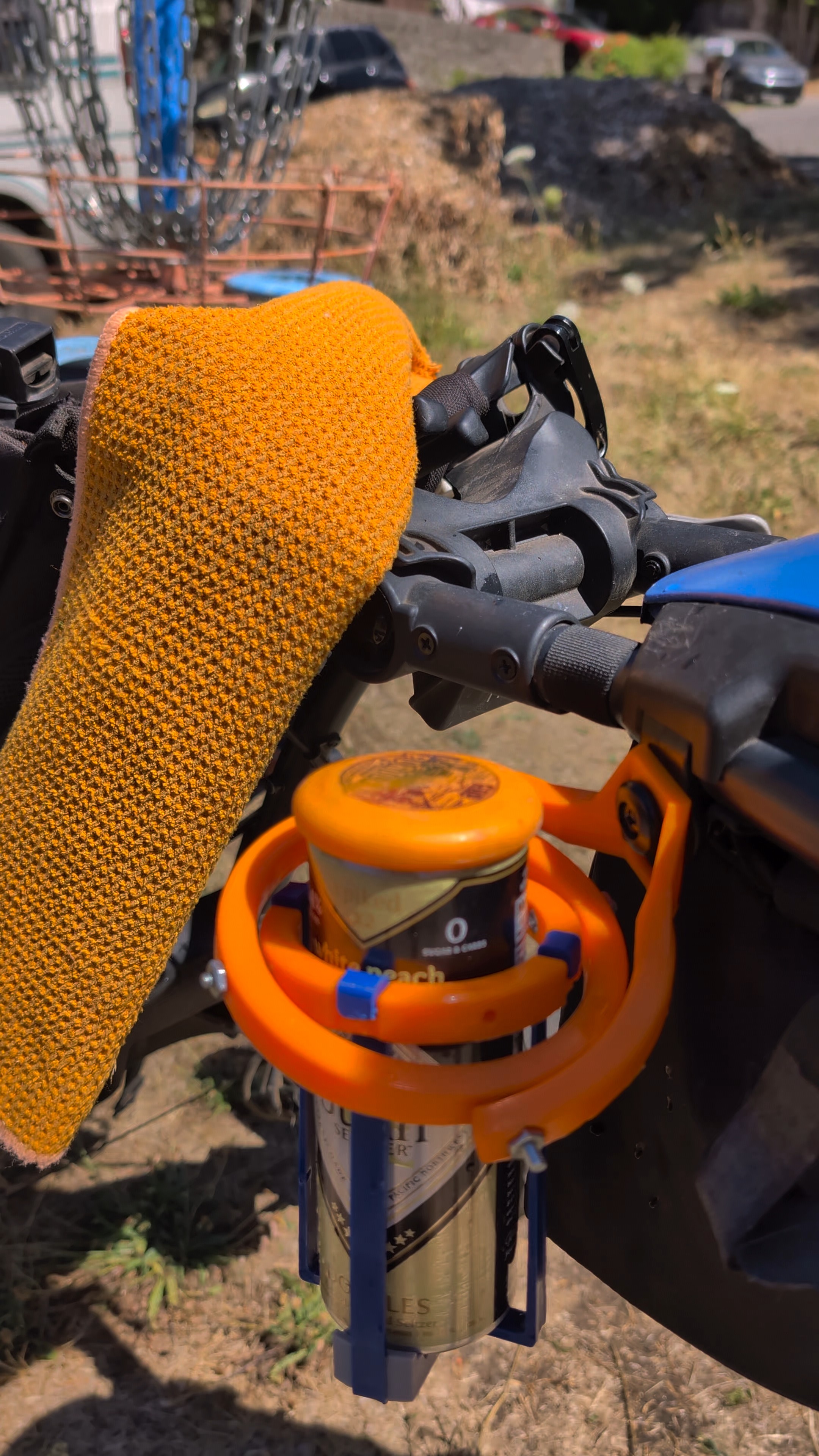 Gyroscope Beer / Soda Can Holder - ROVIC GOLF CART ATTACHMENT