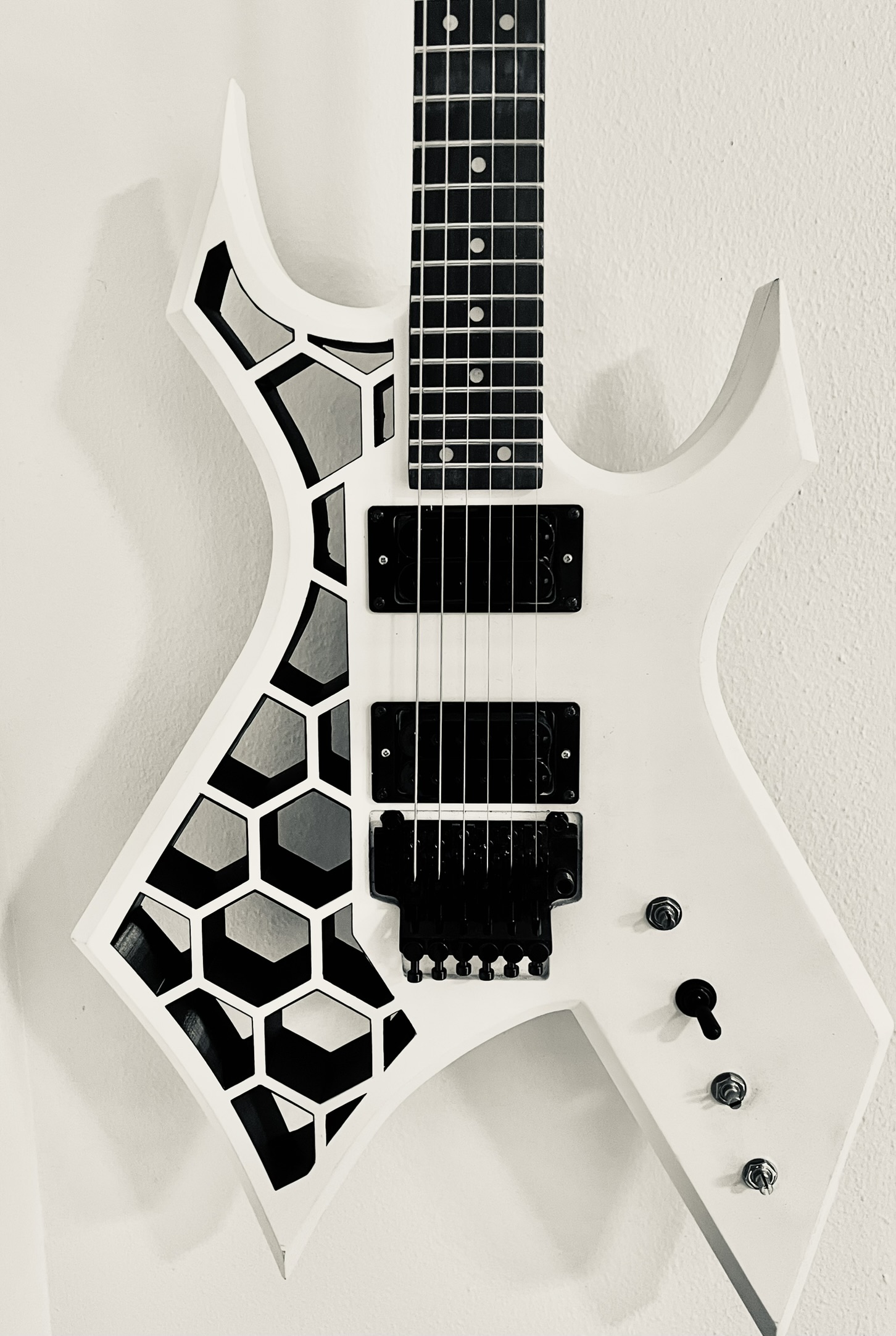 Honeycomb Accent Inserts for B.C. Rich Warlock Guitar