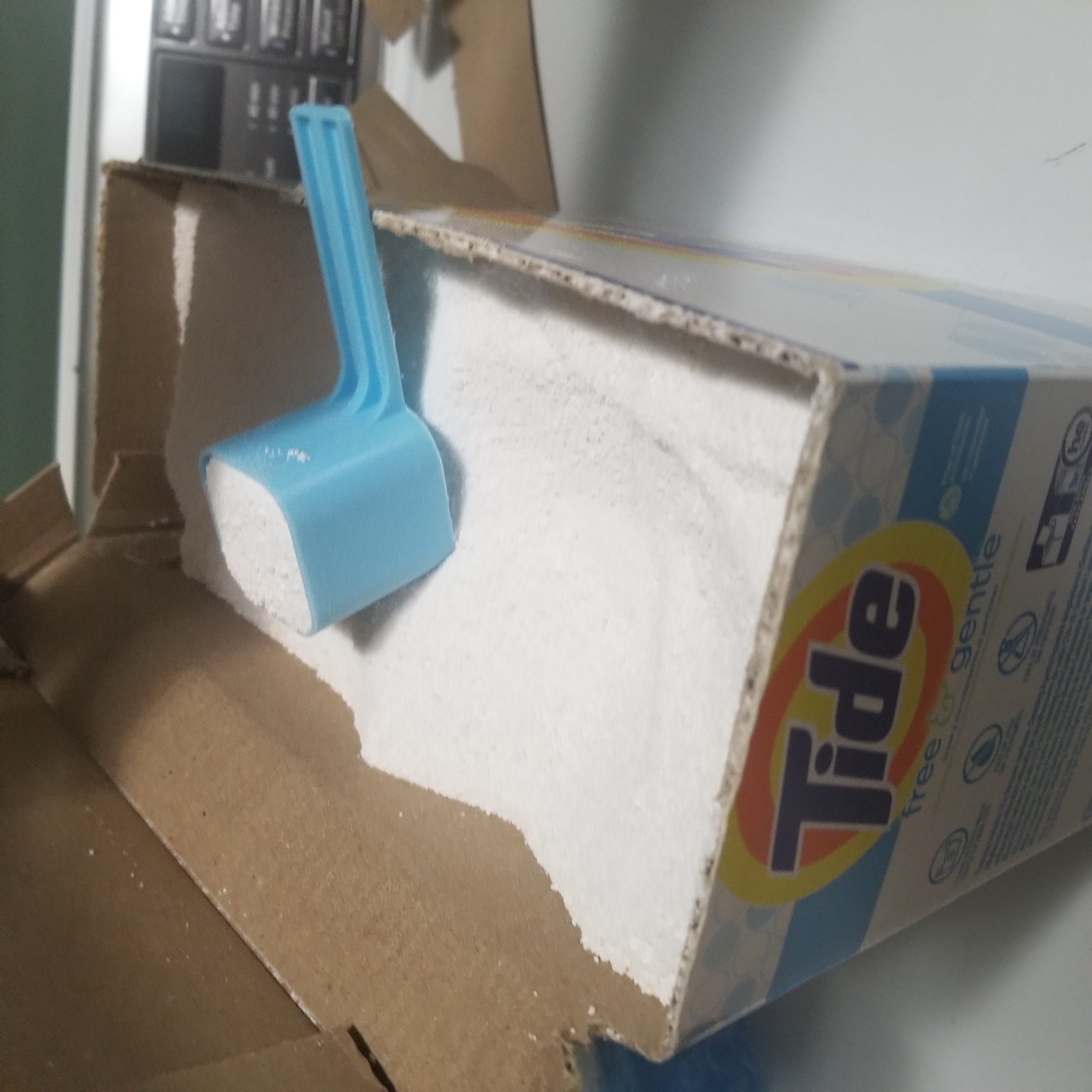 Smaller laundry scoop (powder)