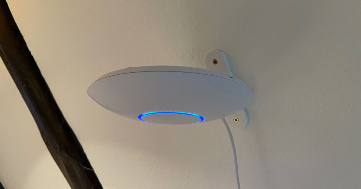 Unifi AP Wall Mount by Harry Download free STL model