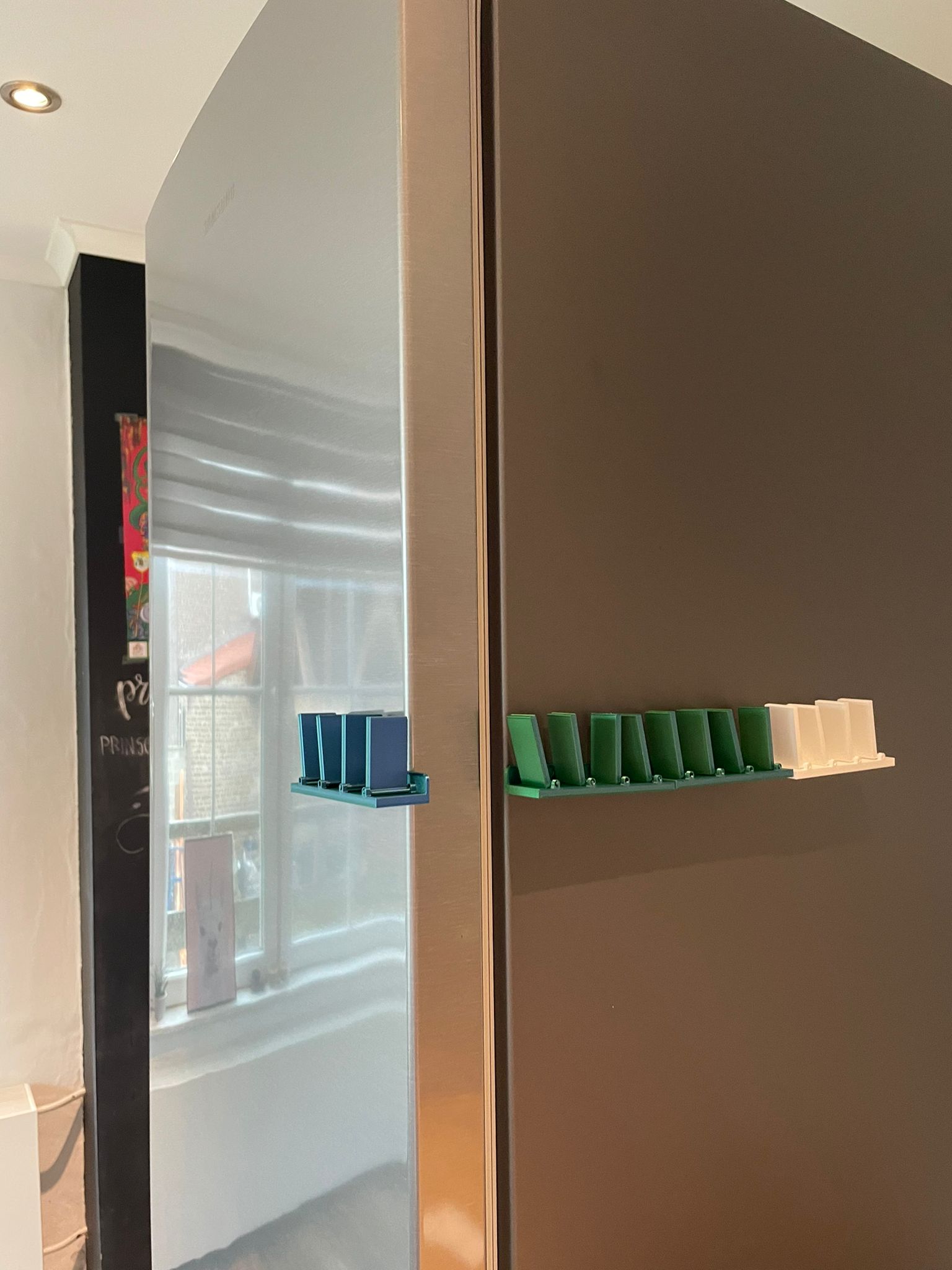Fridge domino magnet