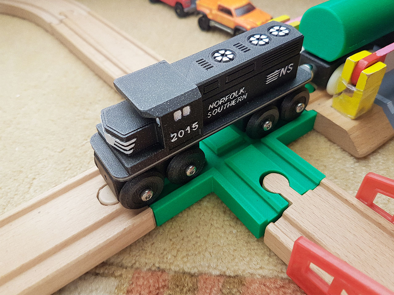 Norfolk Southern toy train (BRIO / IKEA compatible)