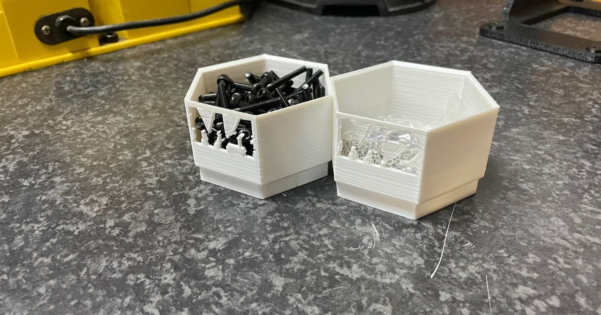 Bolts & Nuts Holders Metric by Sout13 Download free STL model