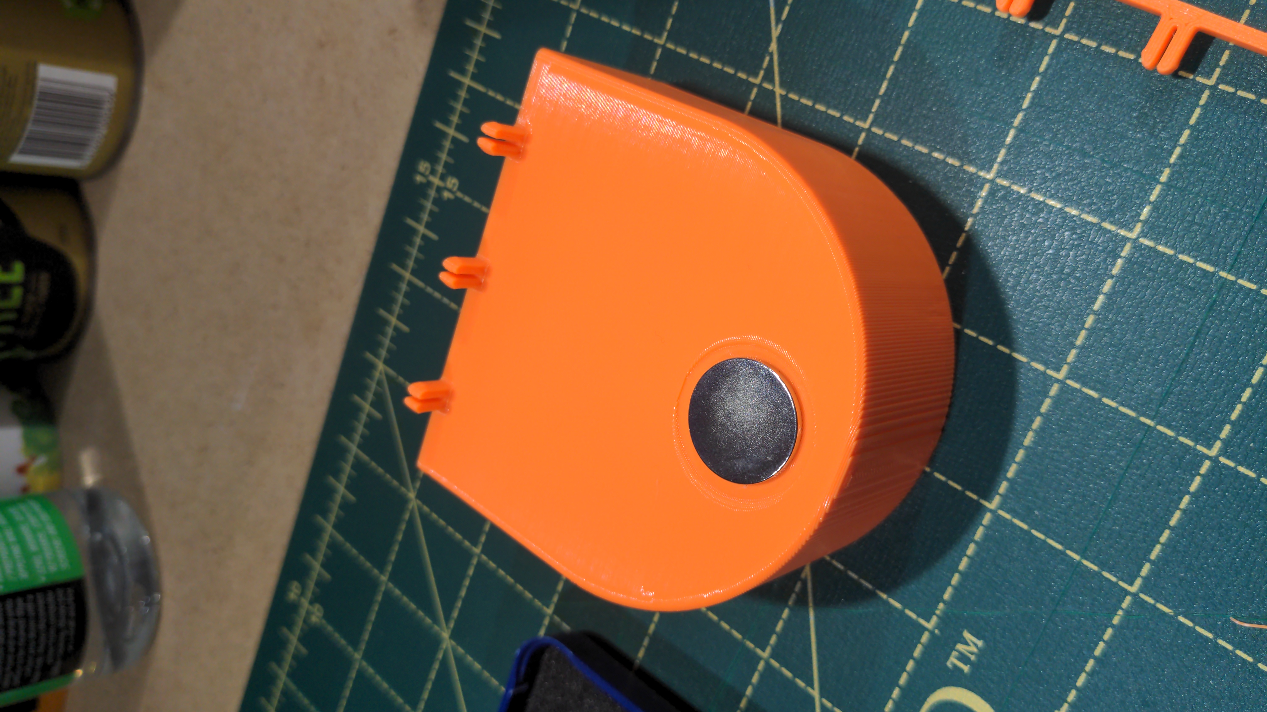 Ryobi One+ 2AH Pegboard Battery Holder by snrkl Download free STL