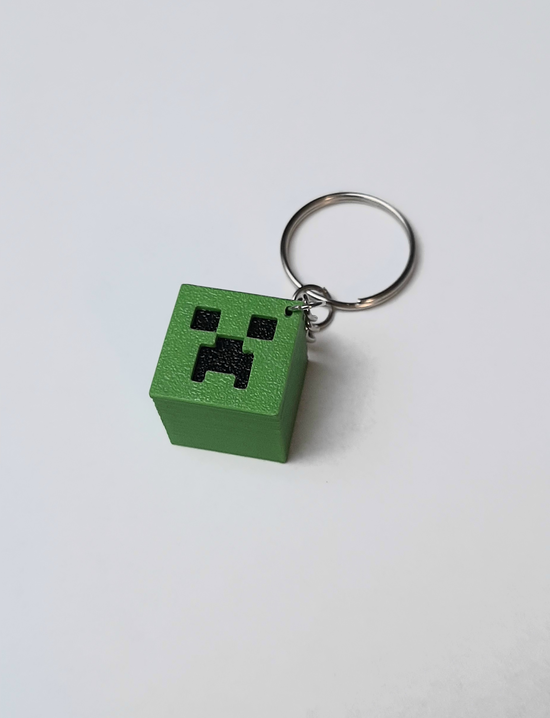 Miniatura 2 do modelo 3D Minecraft Creeper keychain