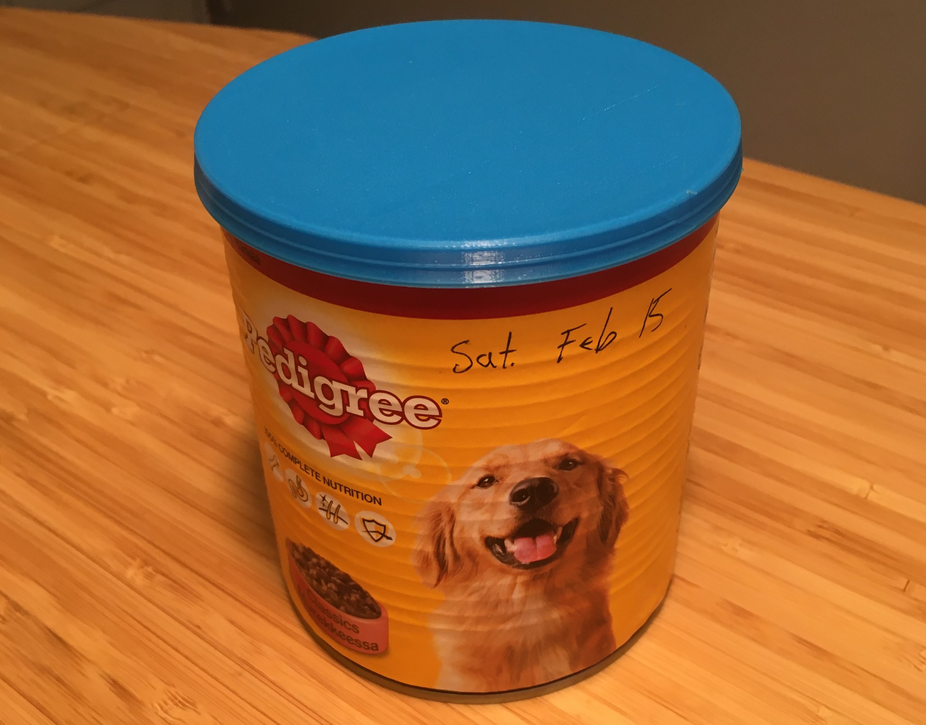 Lid hotsell dog food