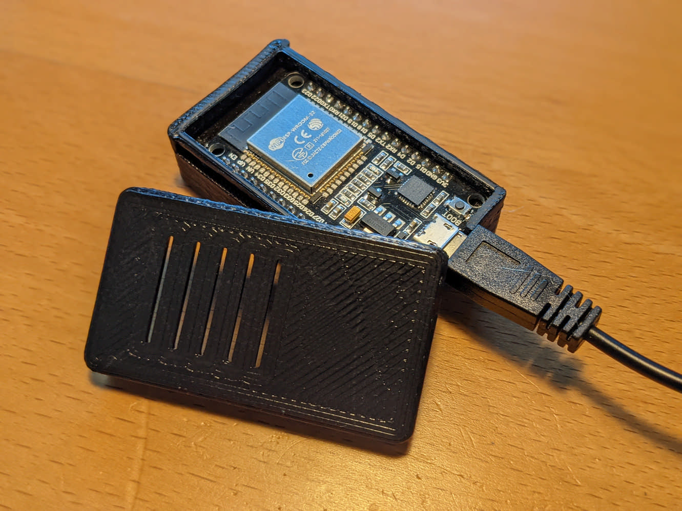 ESP32-Presense - ESP32-Devkit case with ventilation slots