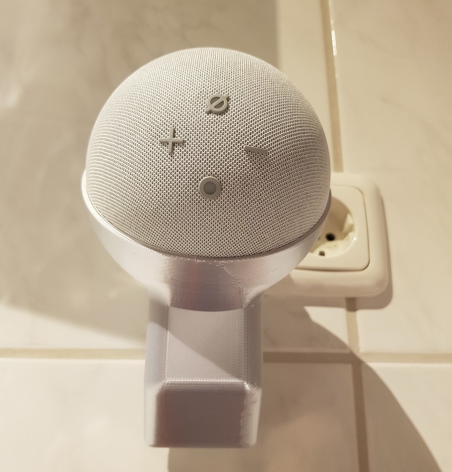 Miniatura 2 do modelo 3D amazon echo dot 4 (may be 5) socket mount