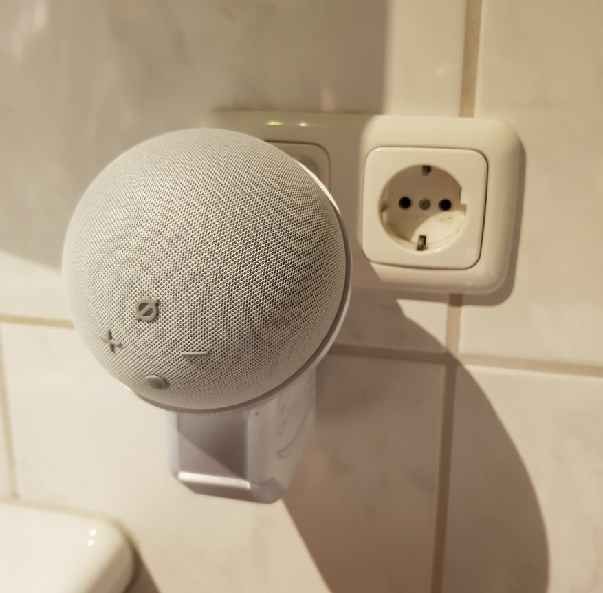 Miniatura 3 do modelo 3D amazon echo dot 4 (may be 5) socket mount