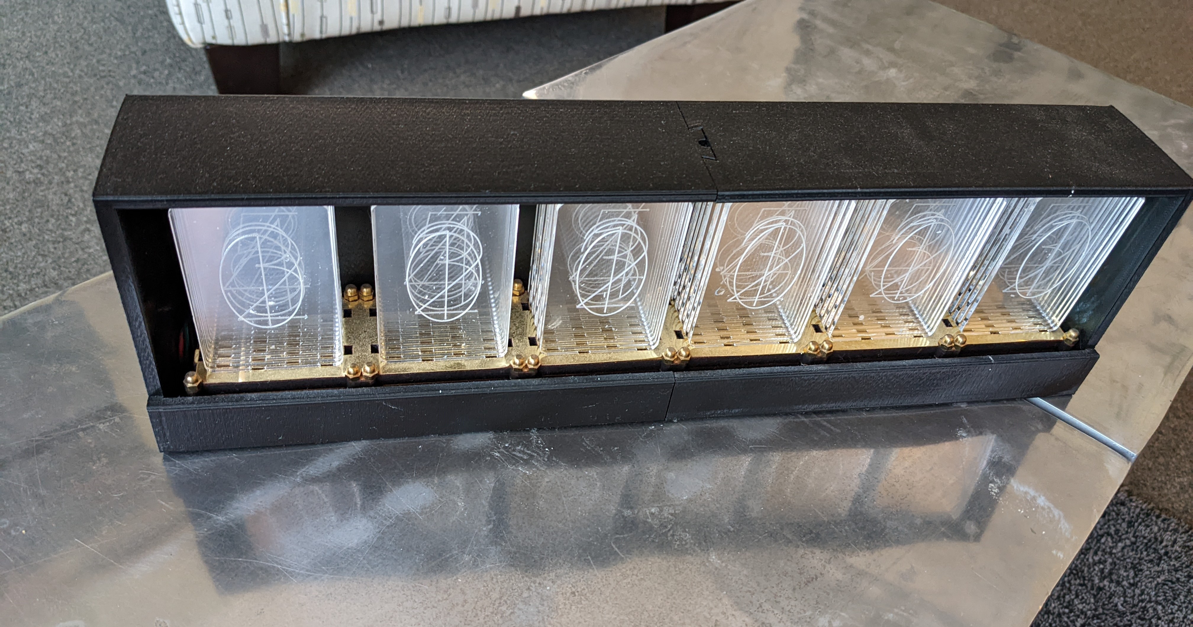 LED-NIXIE-M clock box in two parts