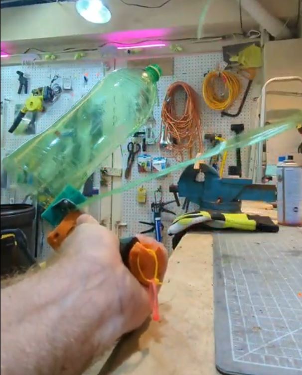 Motorized Plastic Bottle String Slicer by Dinalab | Download free STL ...