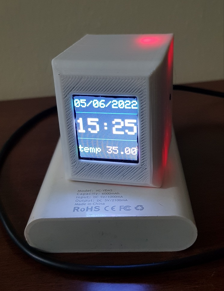 Orologio da tavolo o scrivania con Arduino