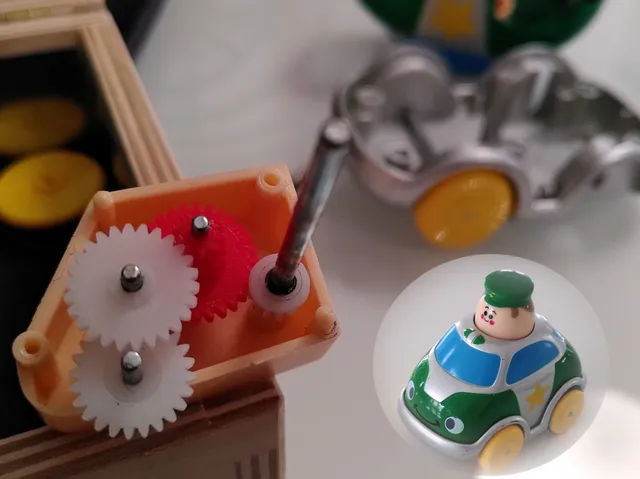 Replacement double gear for toy police car
