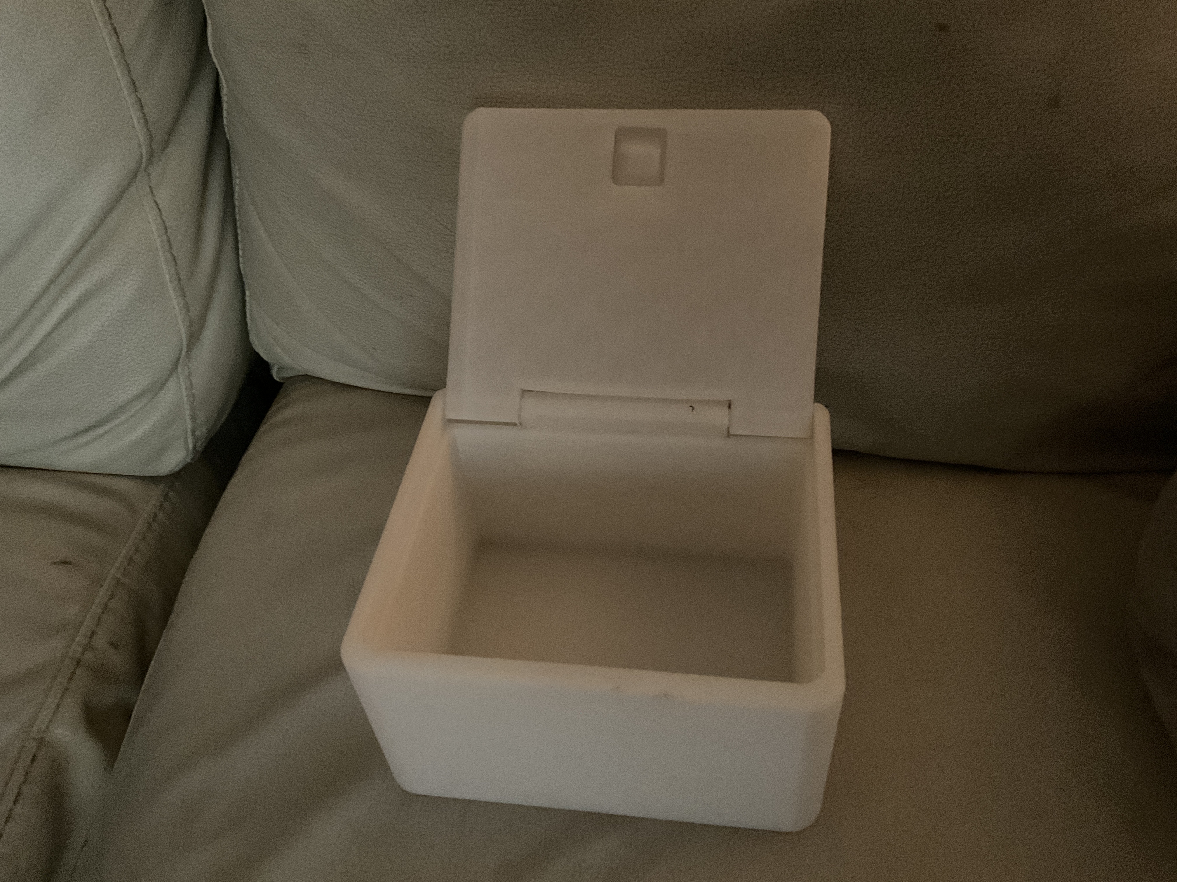 Miniatura 2 do modelo 3D Slide bolt locking box