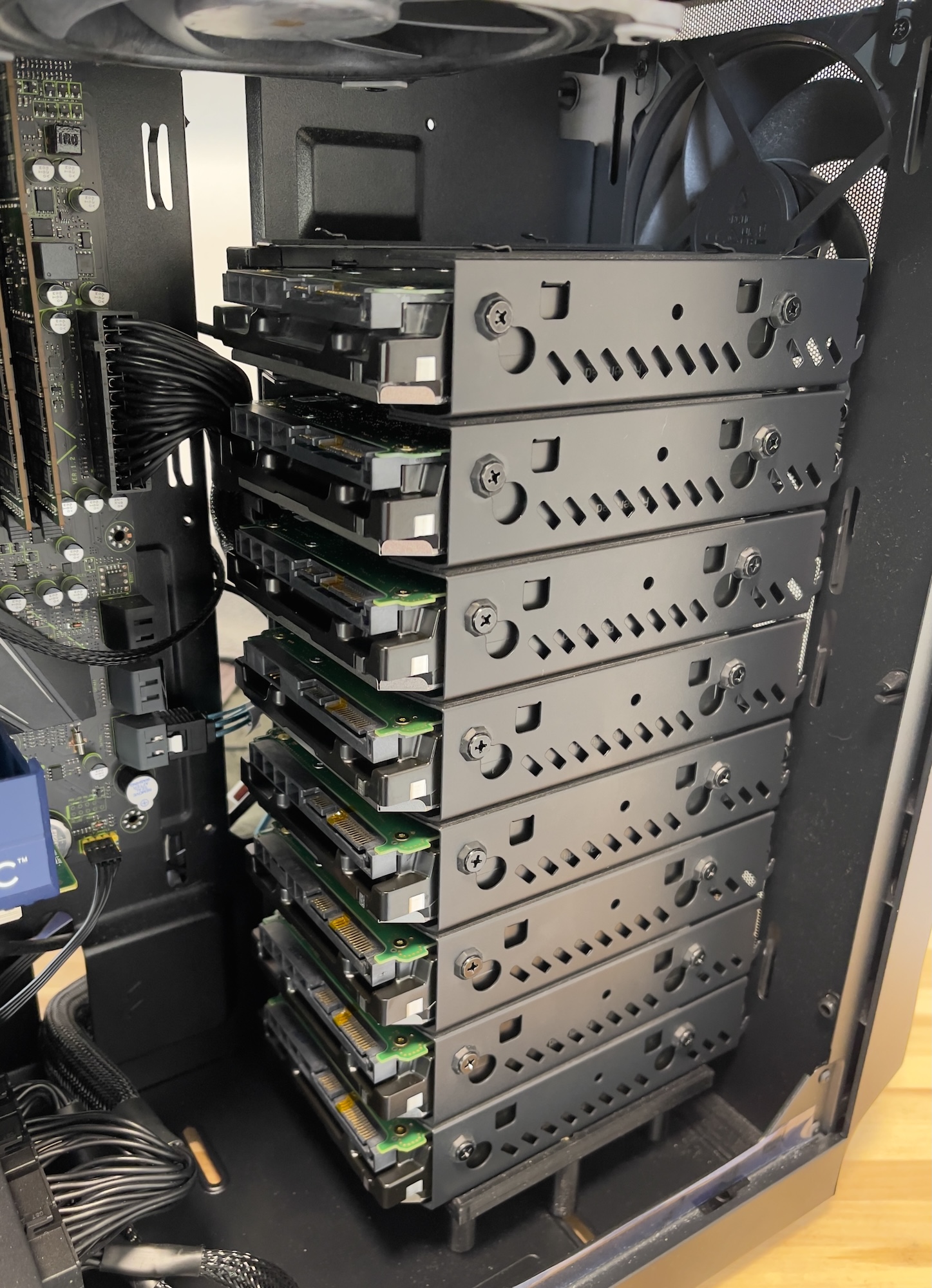 HDD Expansion Cage for a Fractal Focus 2 Case