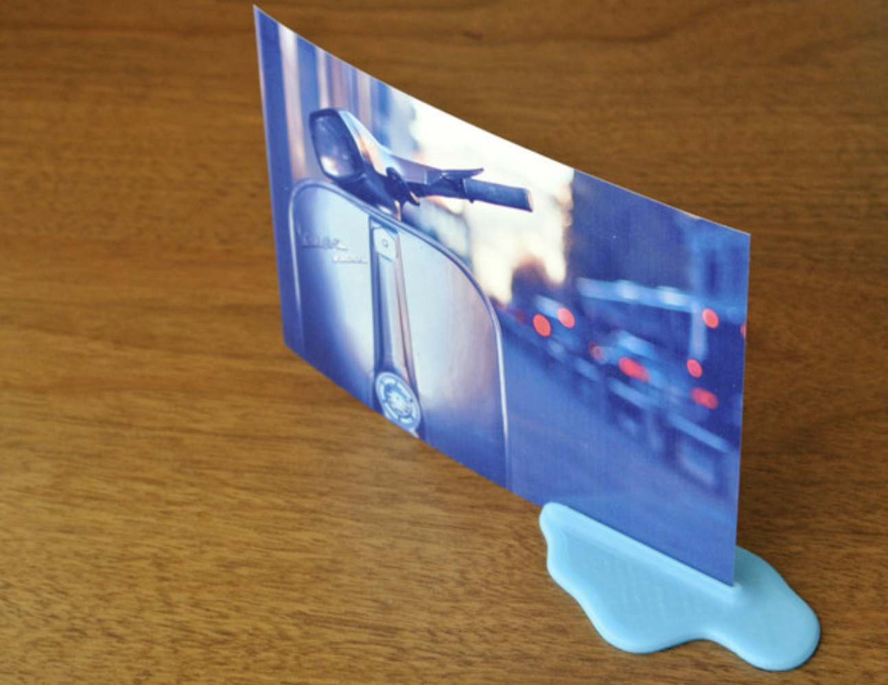 Puddle Card Stand — thumbnail 2