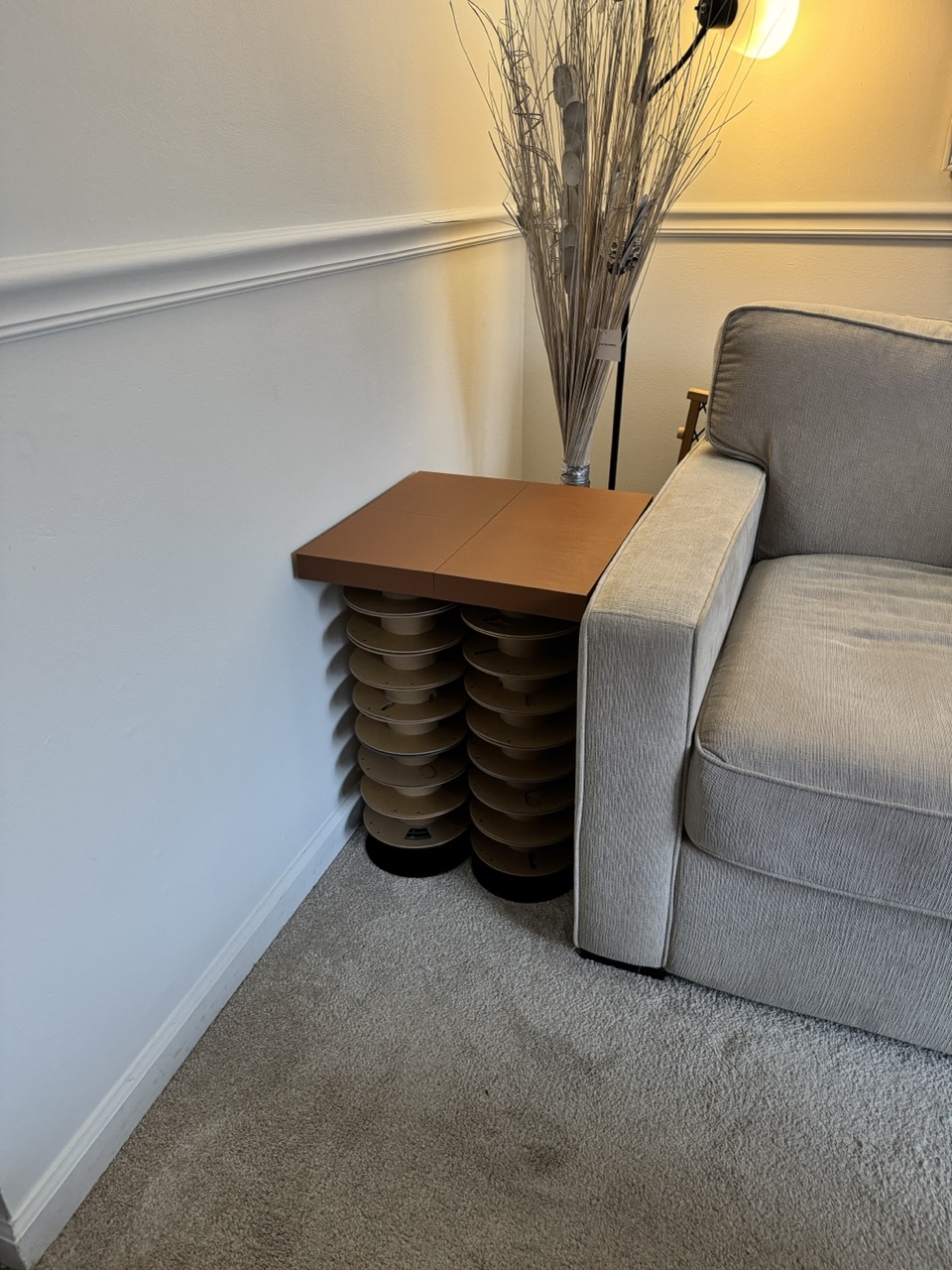 Miniatura 5 do modelo 3D Side Table using empty filament spools