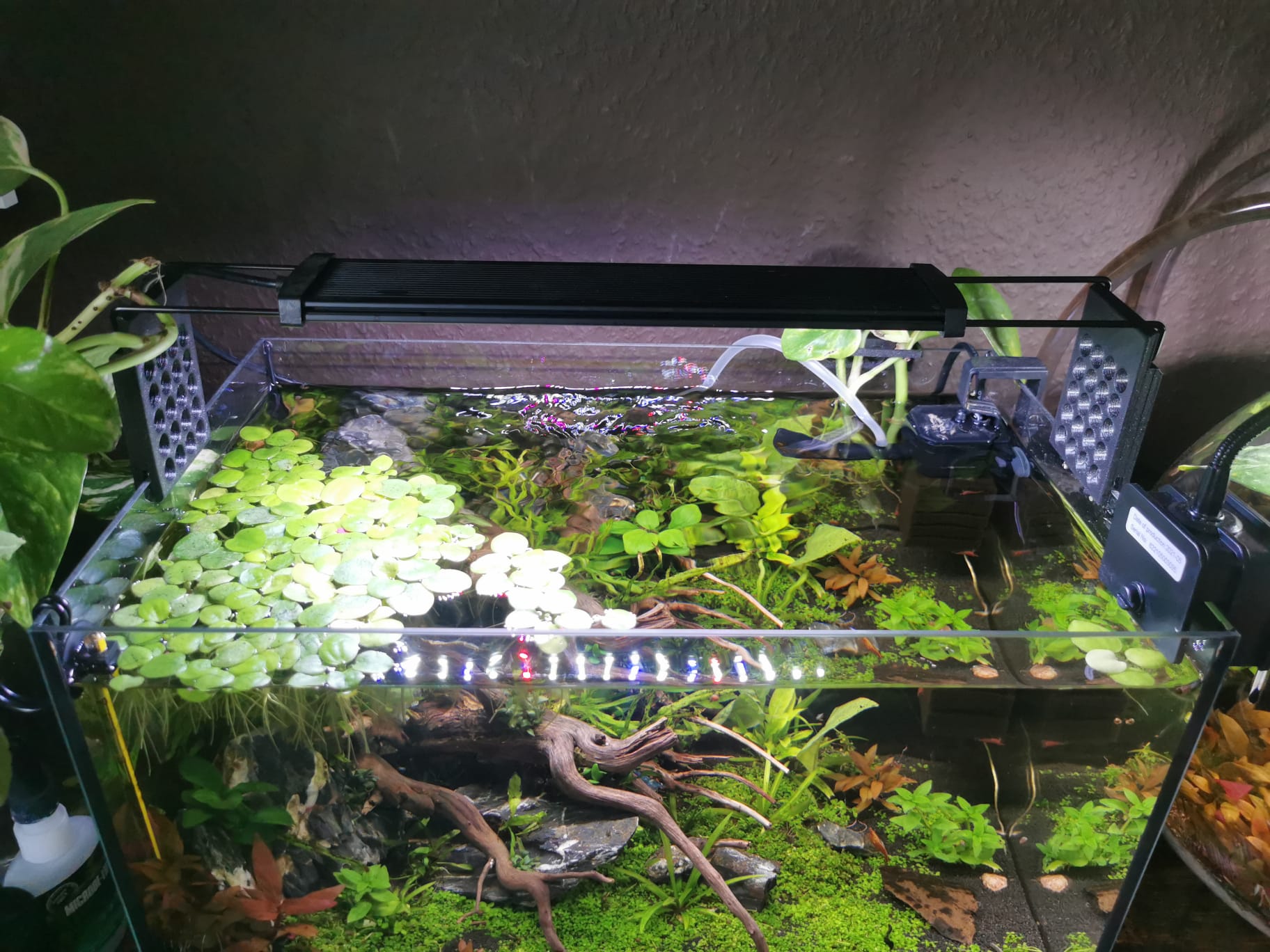 Universal Aquarium Light Spacer
