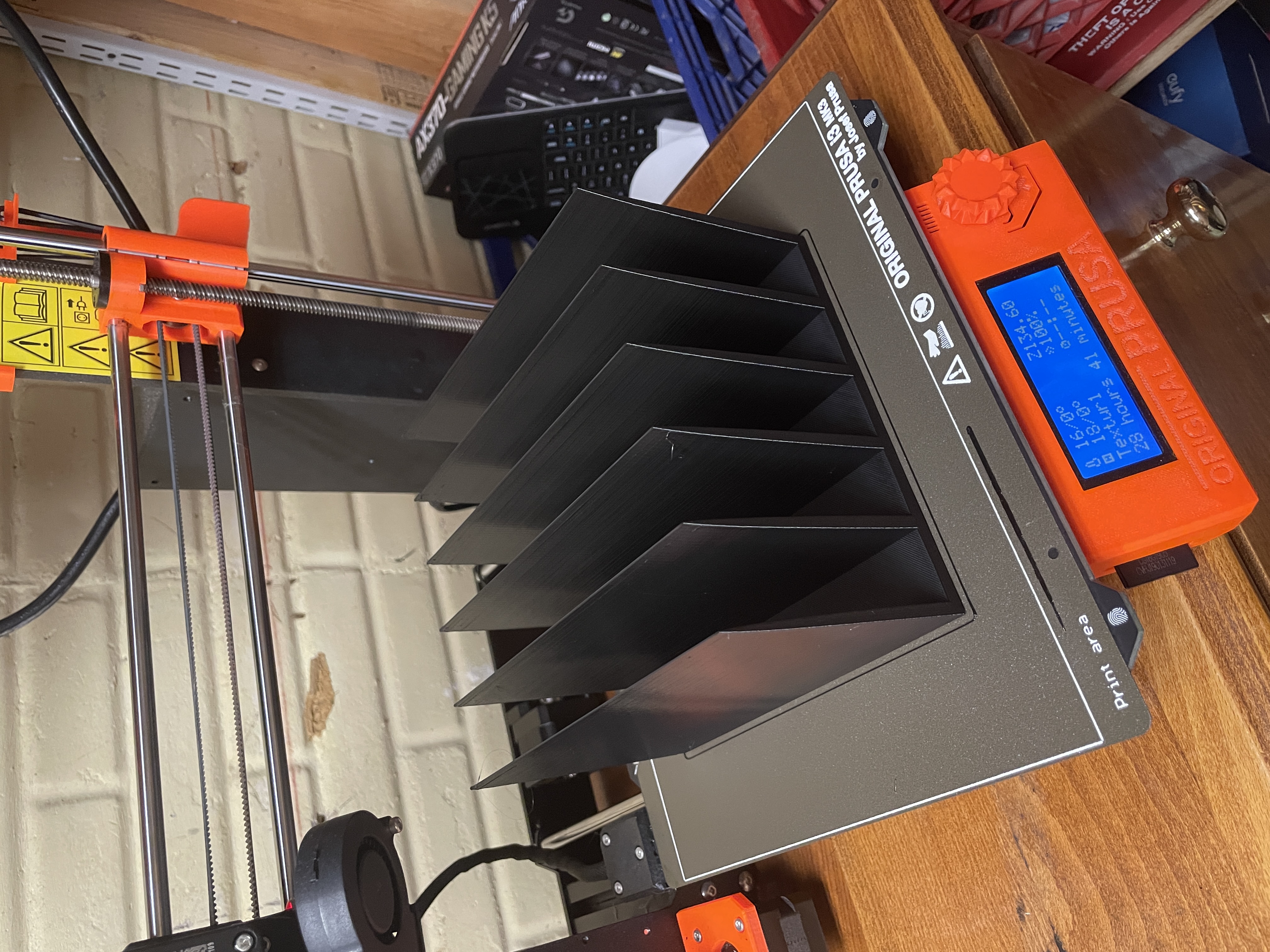 5 slot laptop or tablet stand