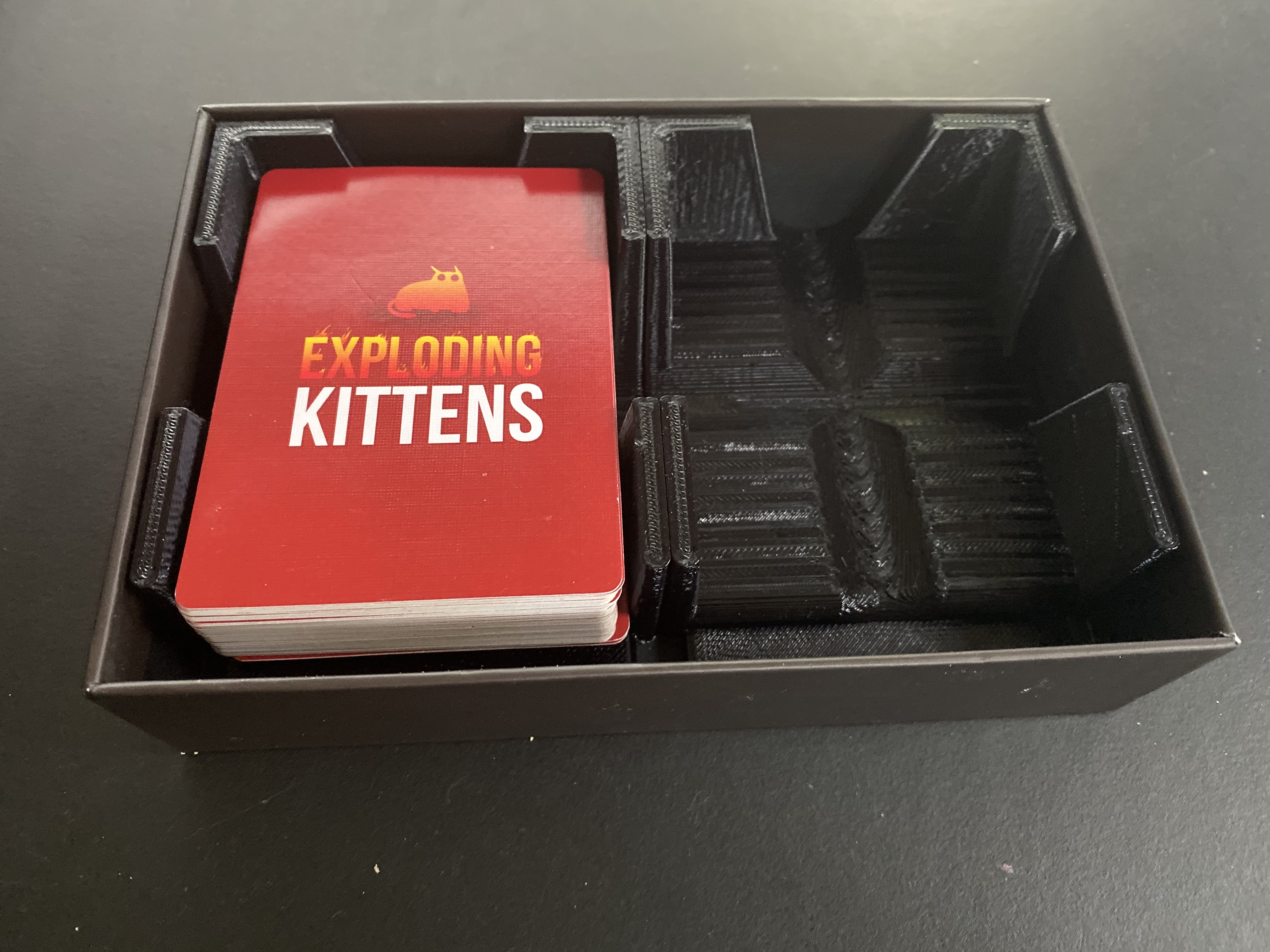 Miniatura 3 do modelo 3D Card Holder/Insert for Exploding Kittens