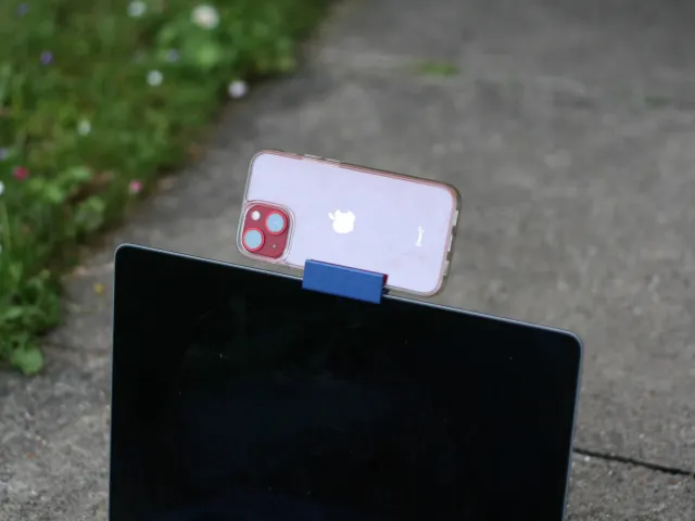Webcam Mount for iPhone (Continuity Camera for macOS)