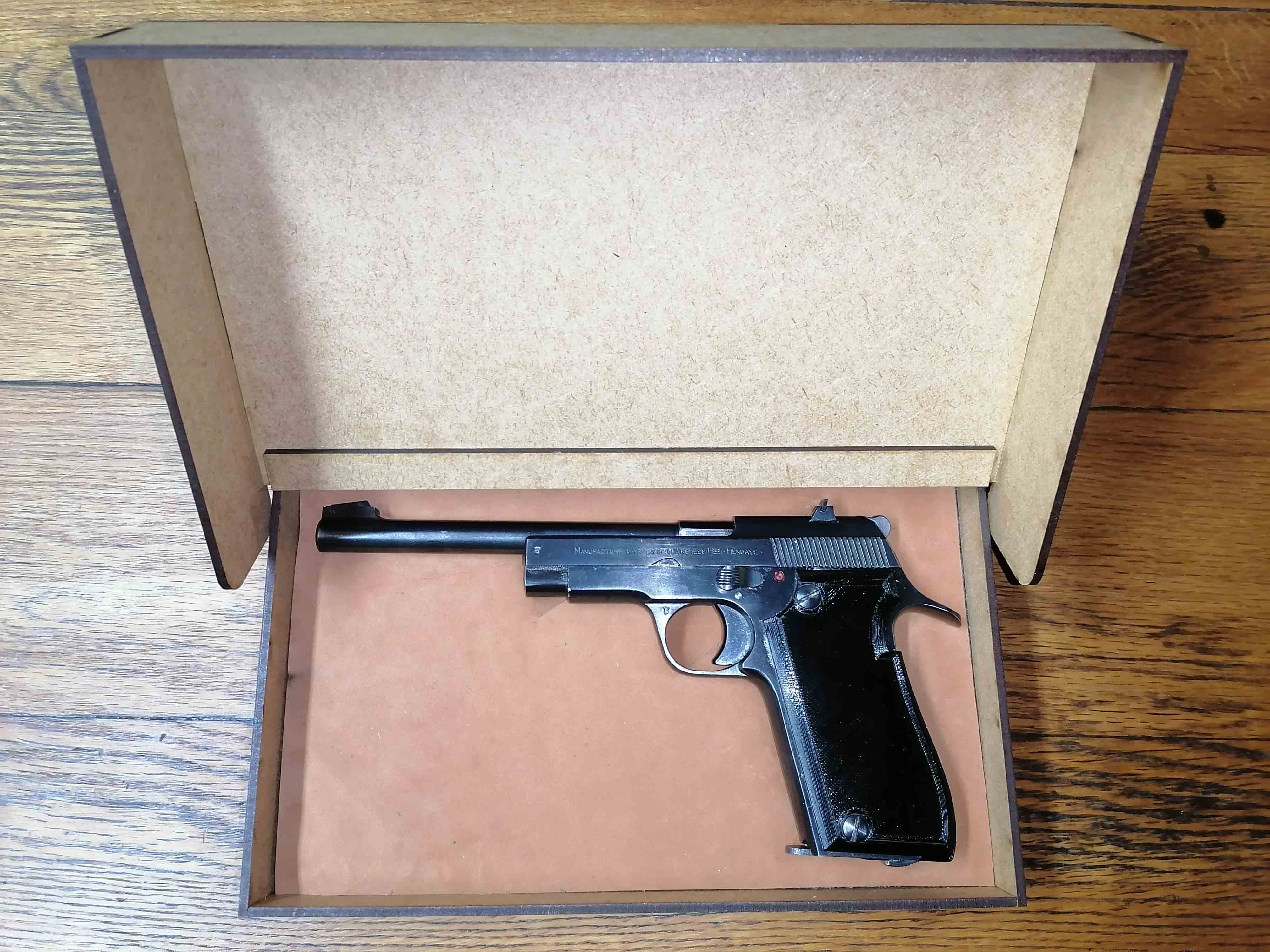 .22 Unique model D pistol grip