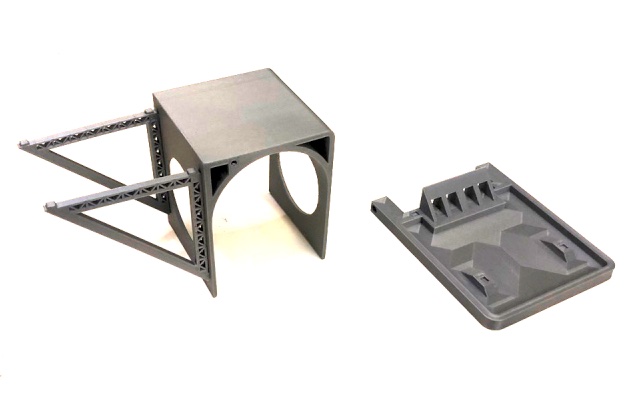 Mini bedside table