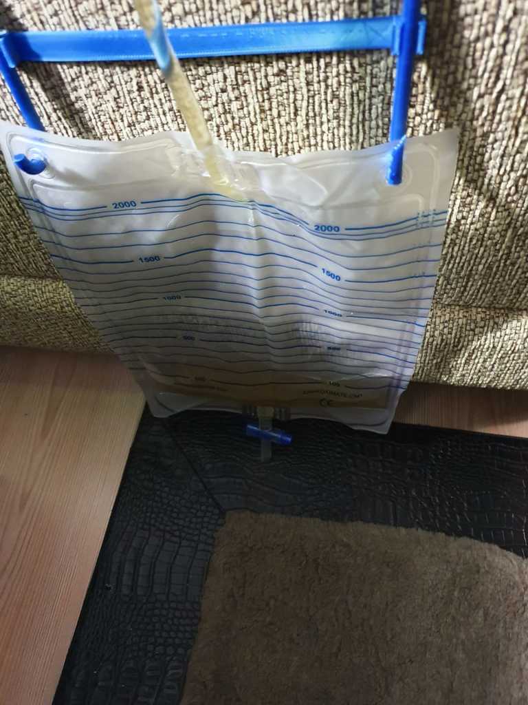 urine bag hanger