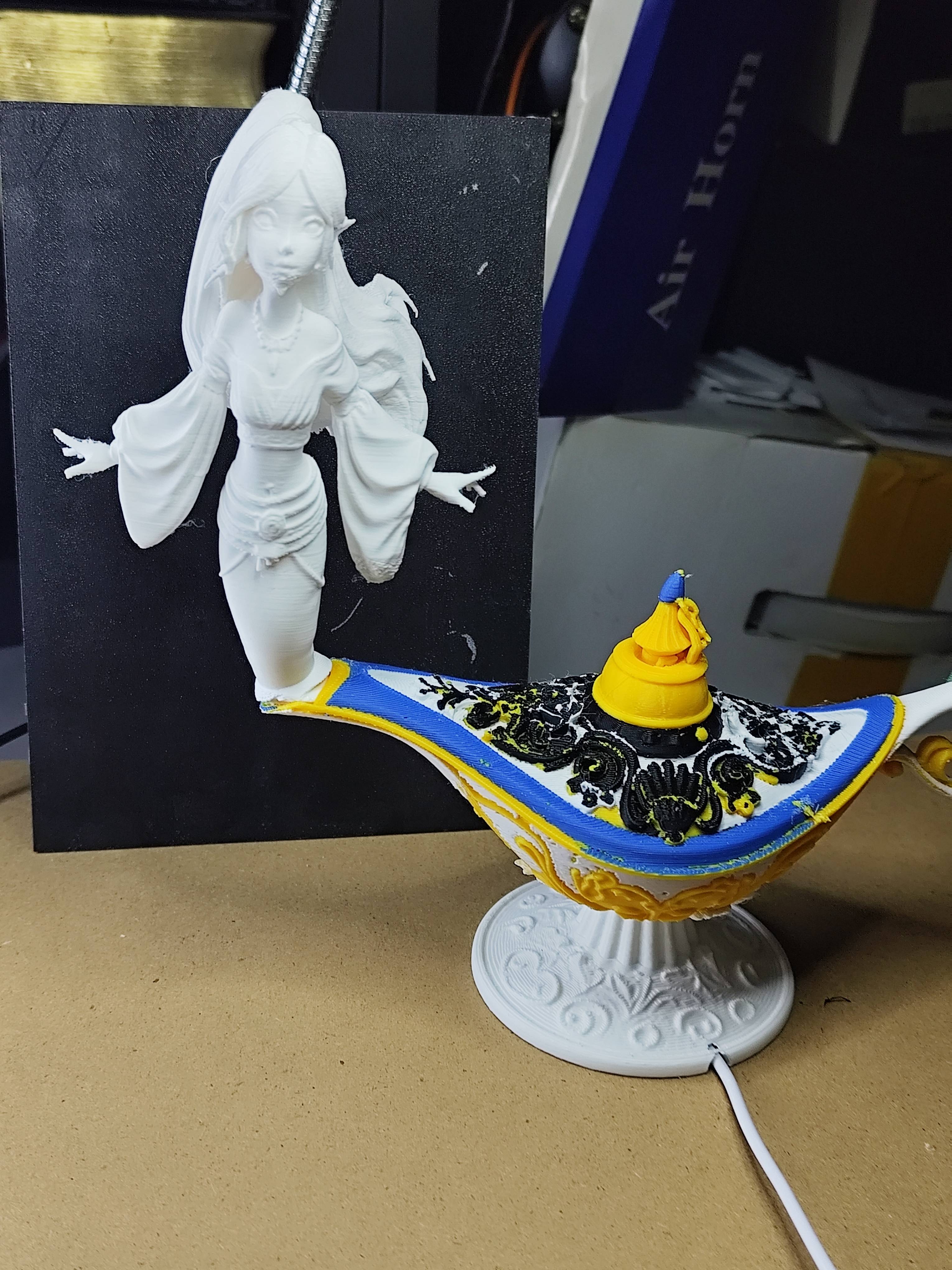 Miniatura 5 do modelo 3D magic lamp
