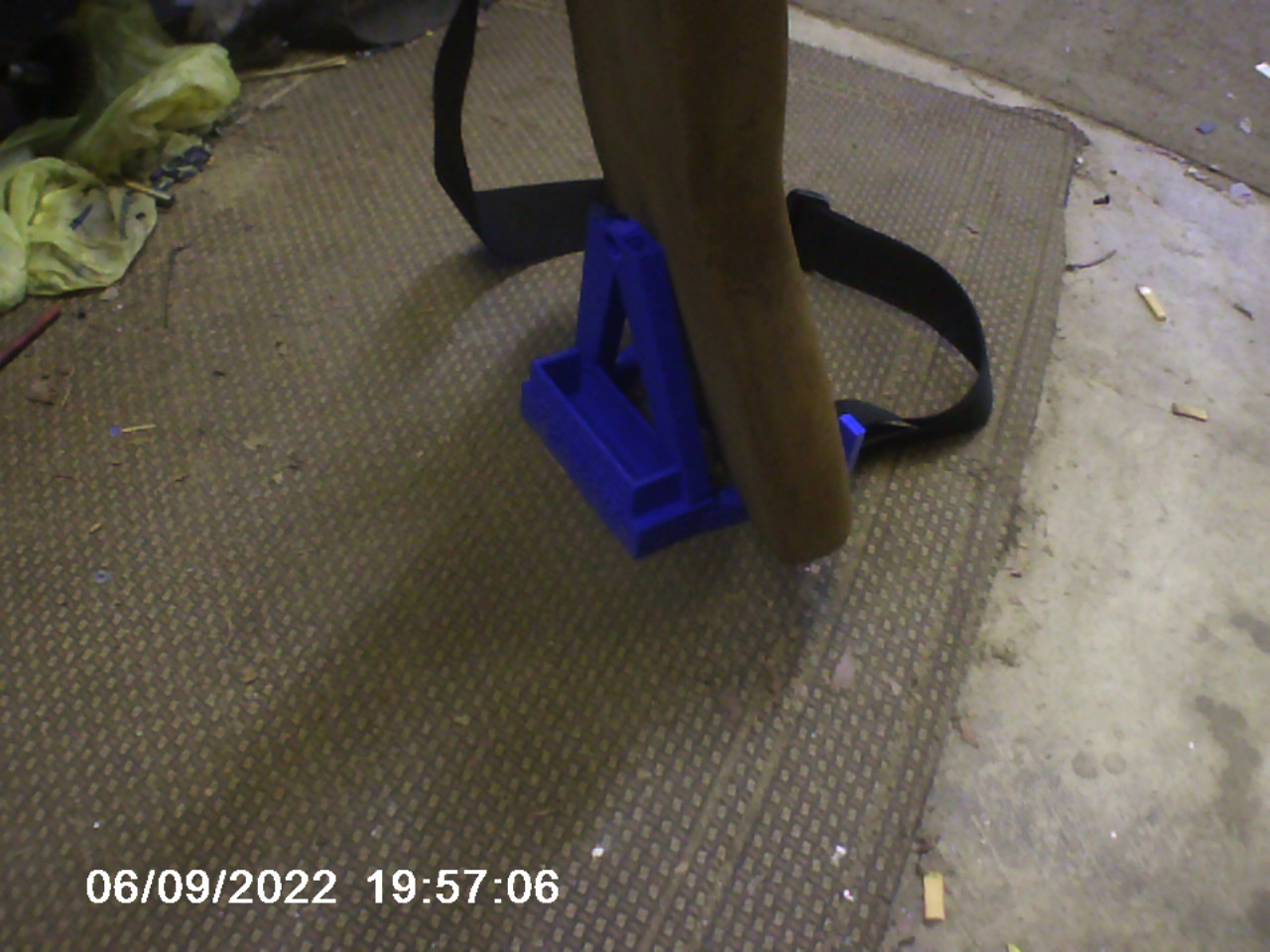 Miniatura 2 do modelo 3D Small Guitar Stand