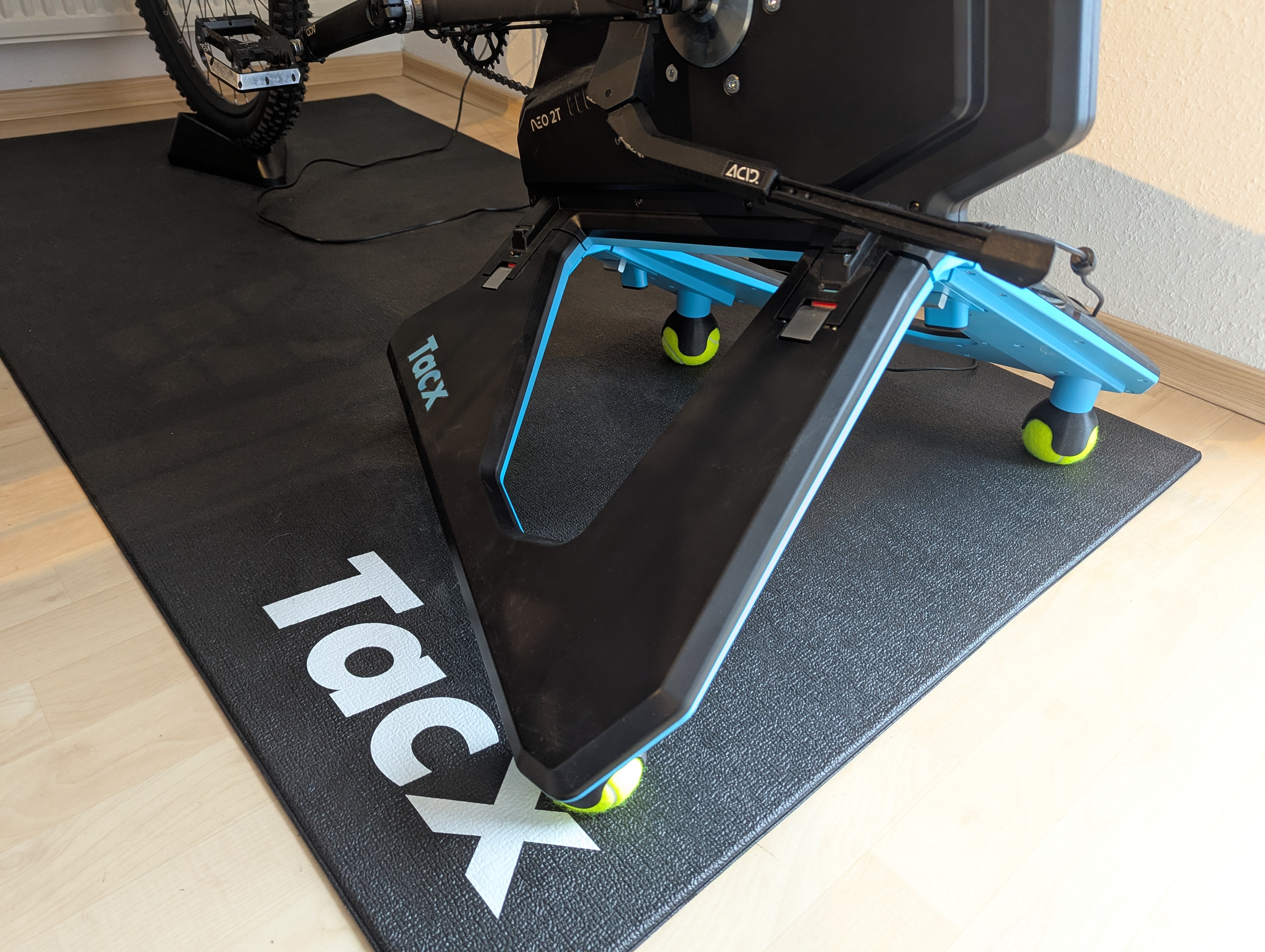 Tacx Neo 2T vibration dampener