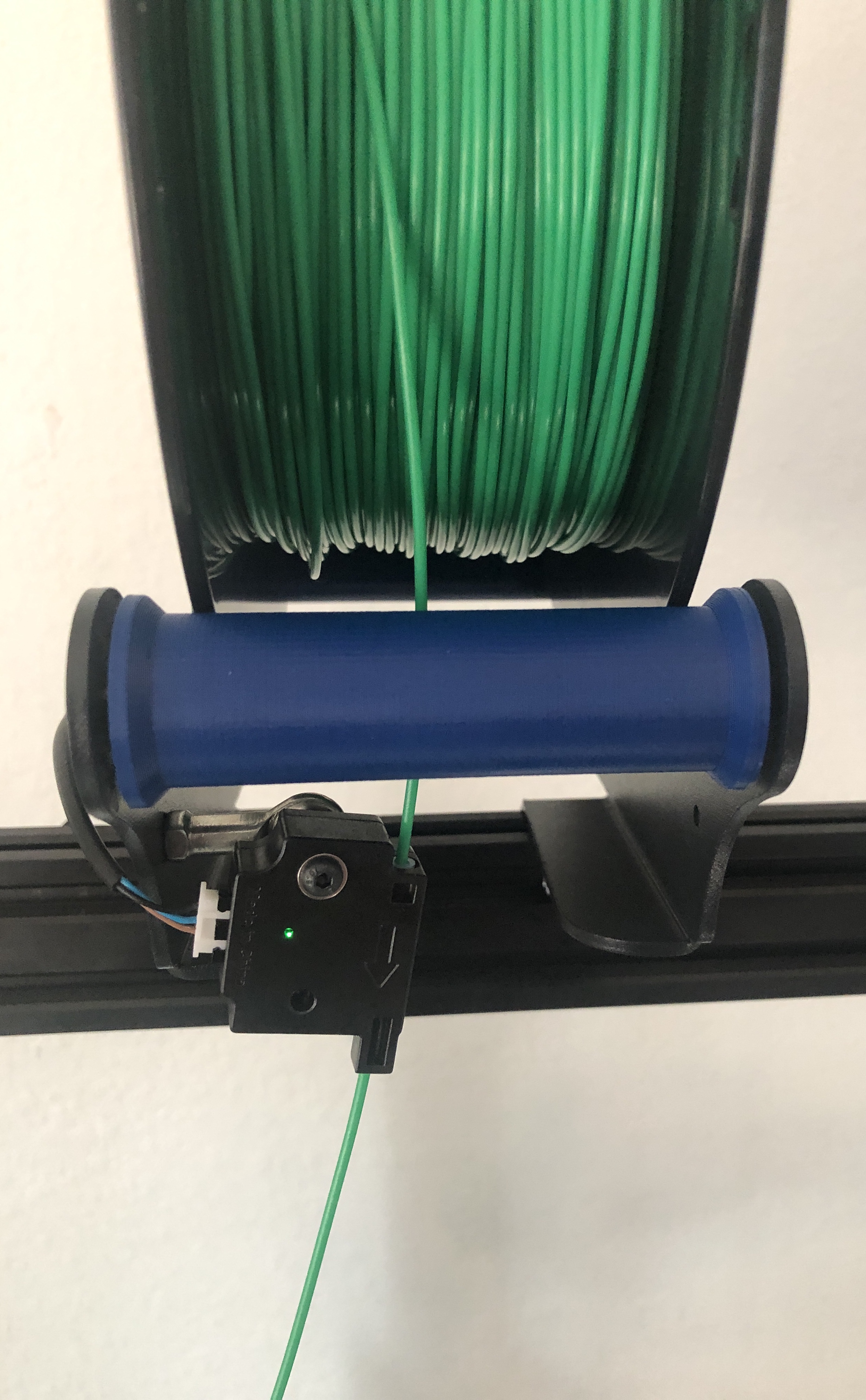 Artillery SW-X1 roller for stock spool holder