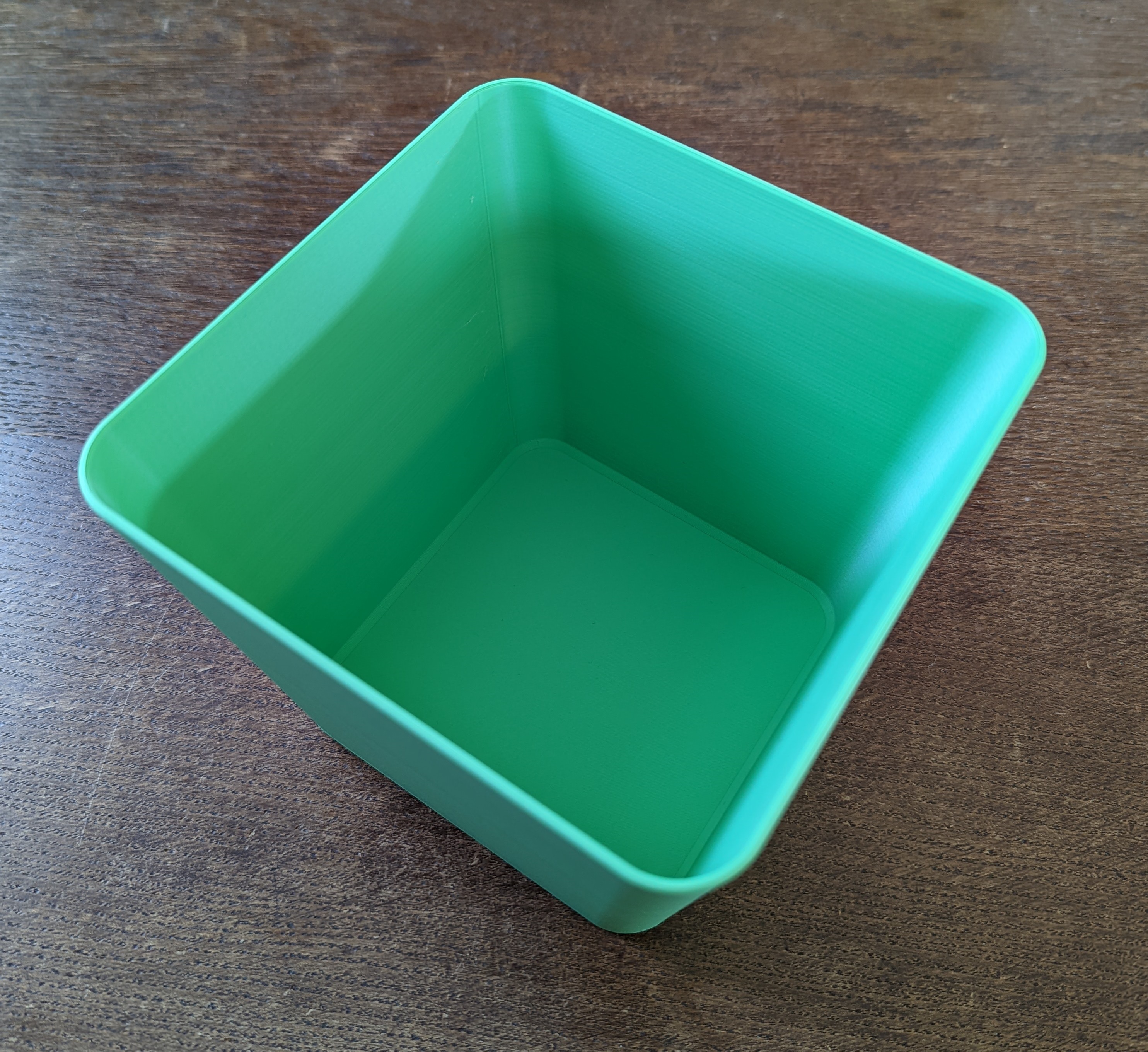 Miniatura 2 do modelo 3D Basic Plant Pot