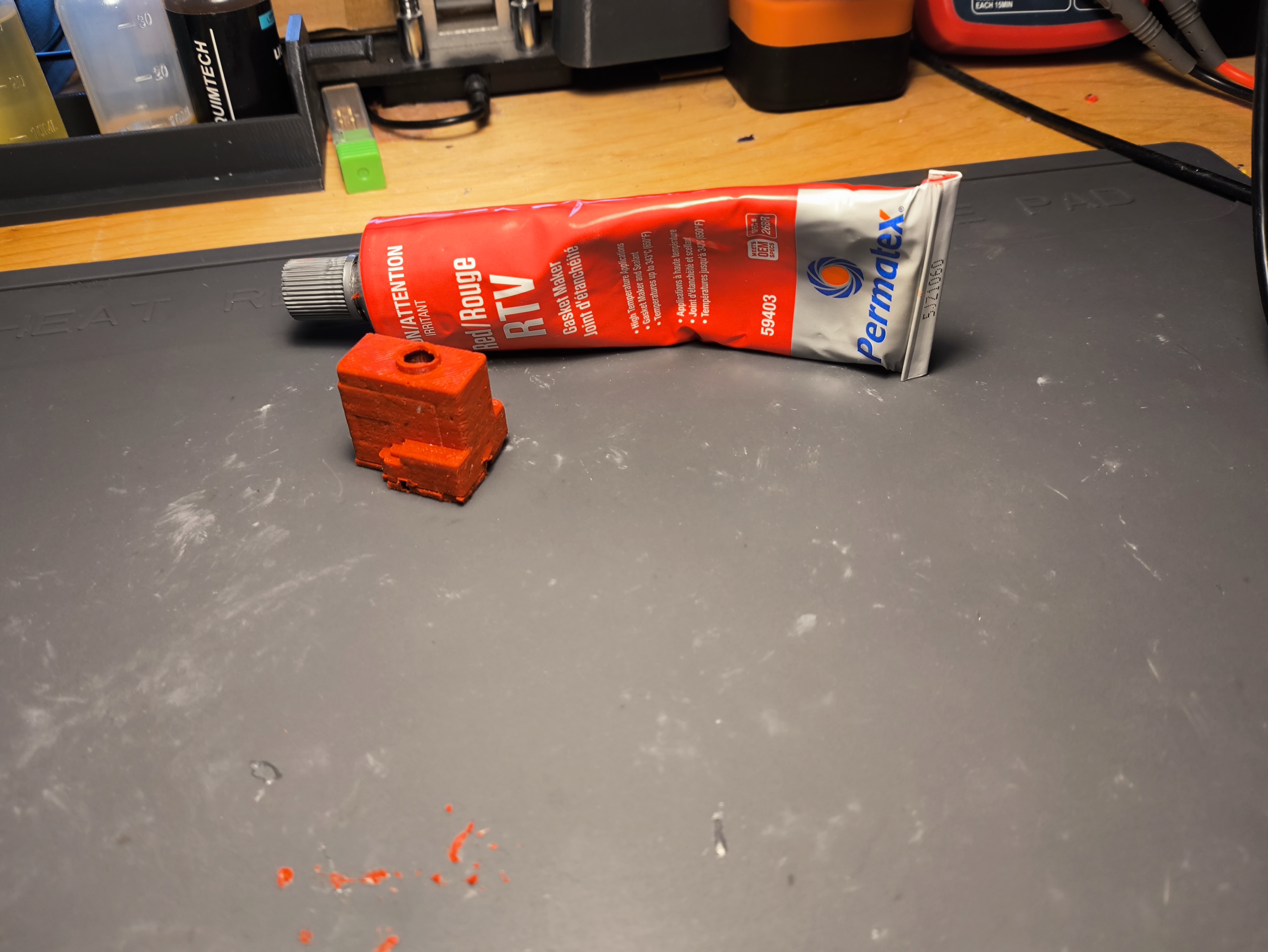Mold for RTV silicone sock Fits Plusreprap T-volcano. May fit original UHF without melt zone extender (not tested)