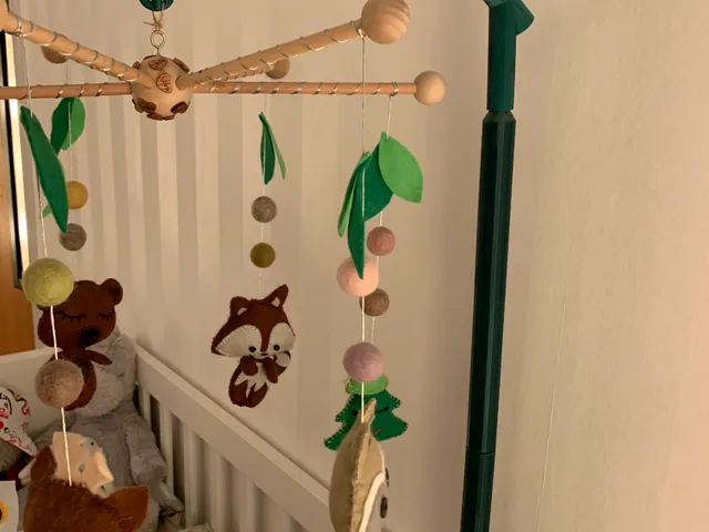 Baby bed mobile holder