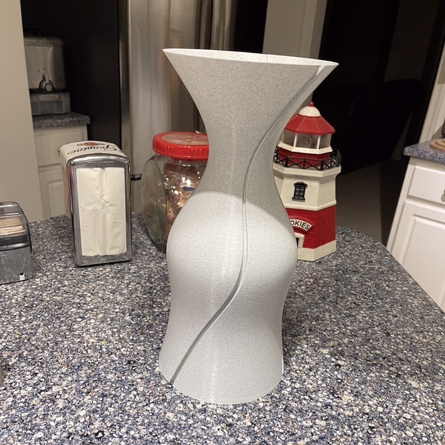 Miniatura 5 do modelo 3D Three flute large vase