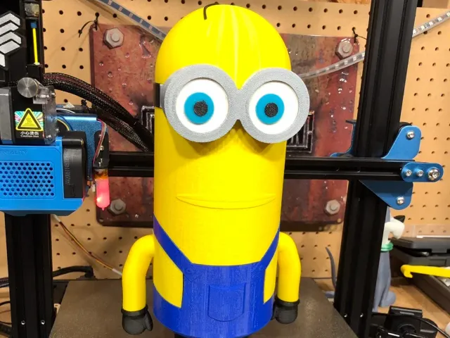 Minion Kevin multi color