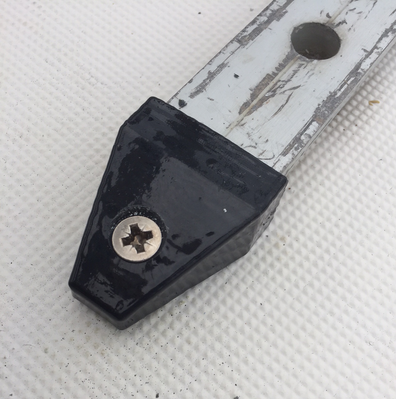 Sailing boat 32 mm T-Track Endstop
