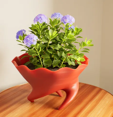 Tripod Planter