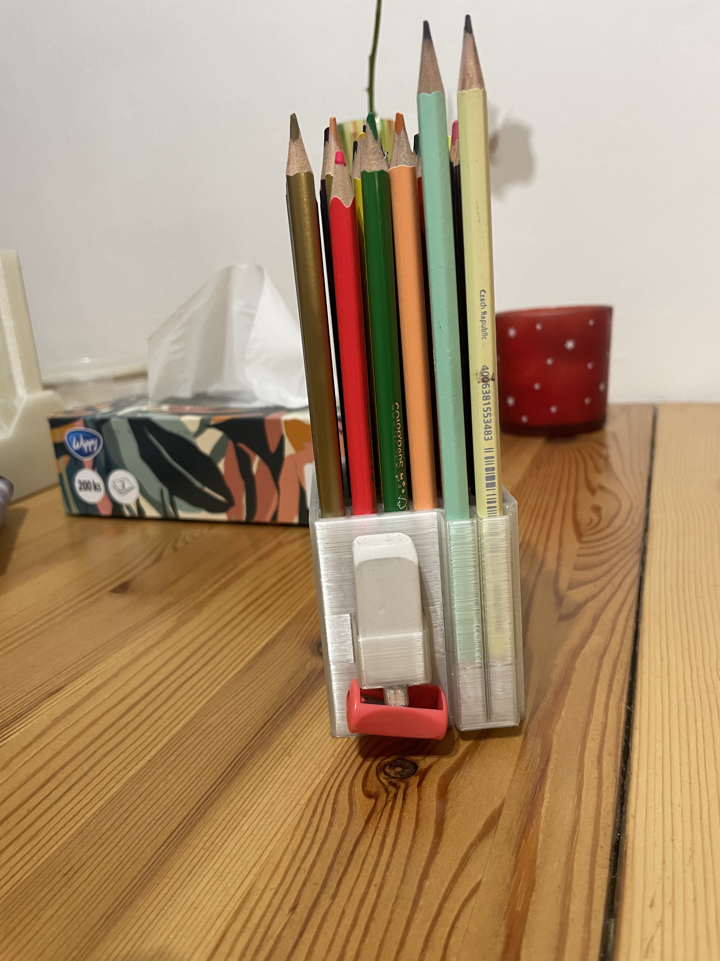 colored pencil stand (48+2 pencils) with pencil eraser slot and pencil sharpener magnetic holder #freecad — thumbnail 6