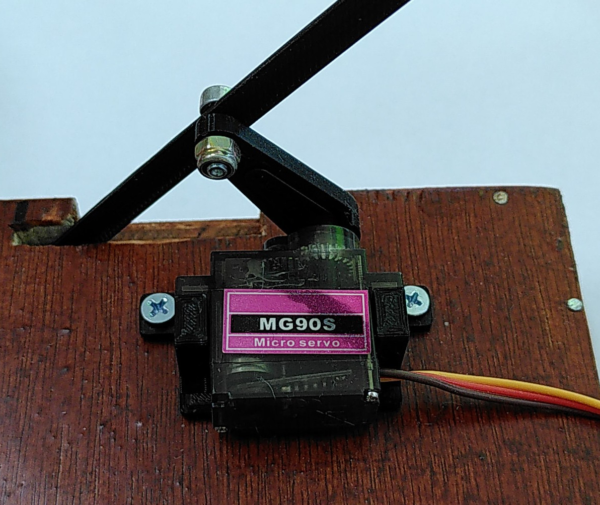 MG90 servo extender by jhaand Download free STL model