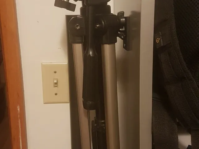 Tripod Hanger