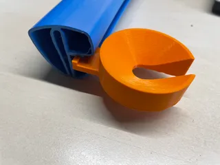 Champagne glass holder for pool surround - Sektglas Halter für Poolumrandung