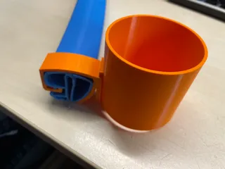 Beer bottle holder for pool surround - Bierflaschen Halter für Poolumrandung