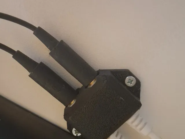 Headset Jack Holder