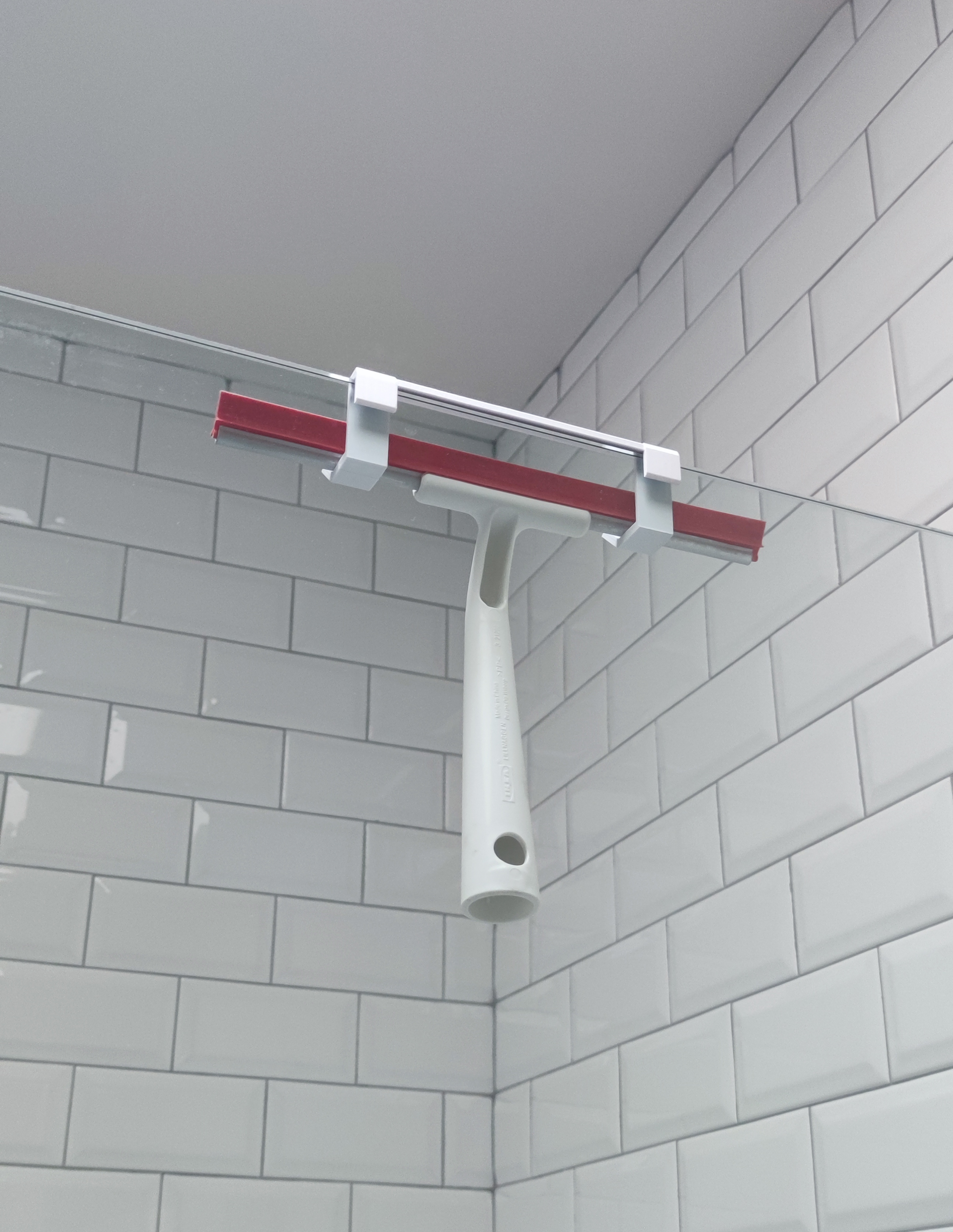 Miniatura 3 do modelo 3D Stable Shower Squeegee Hanger