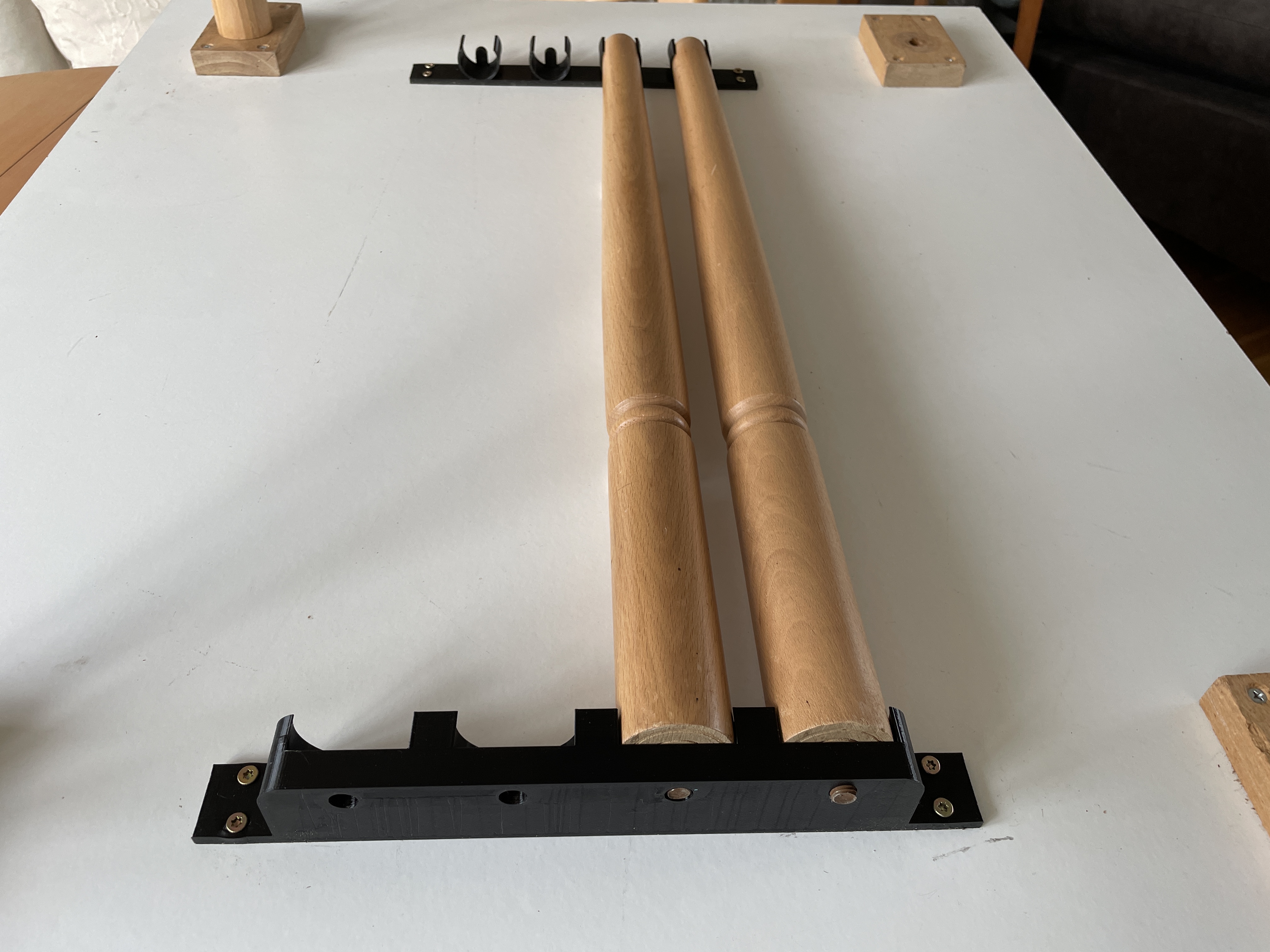 Table leg holder - Tischbein Halter