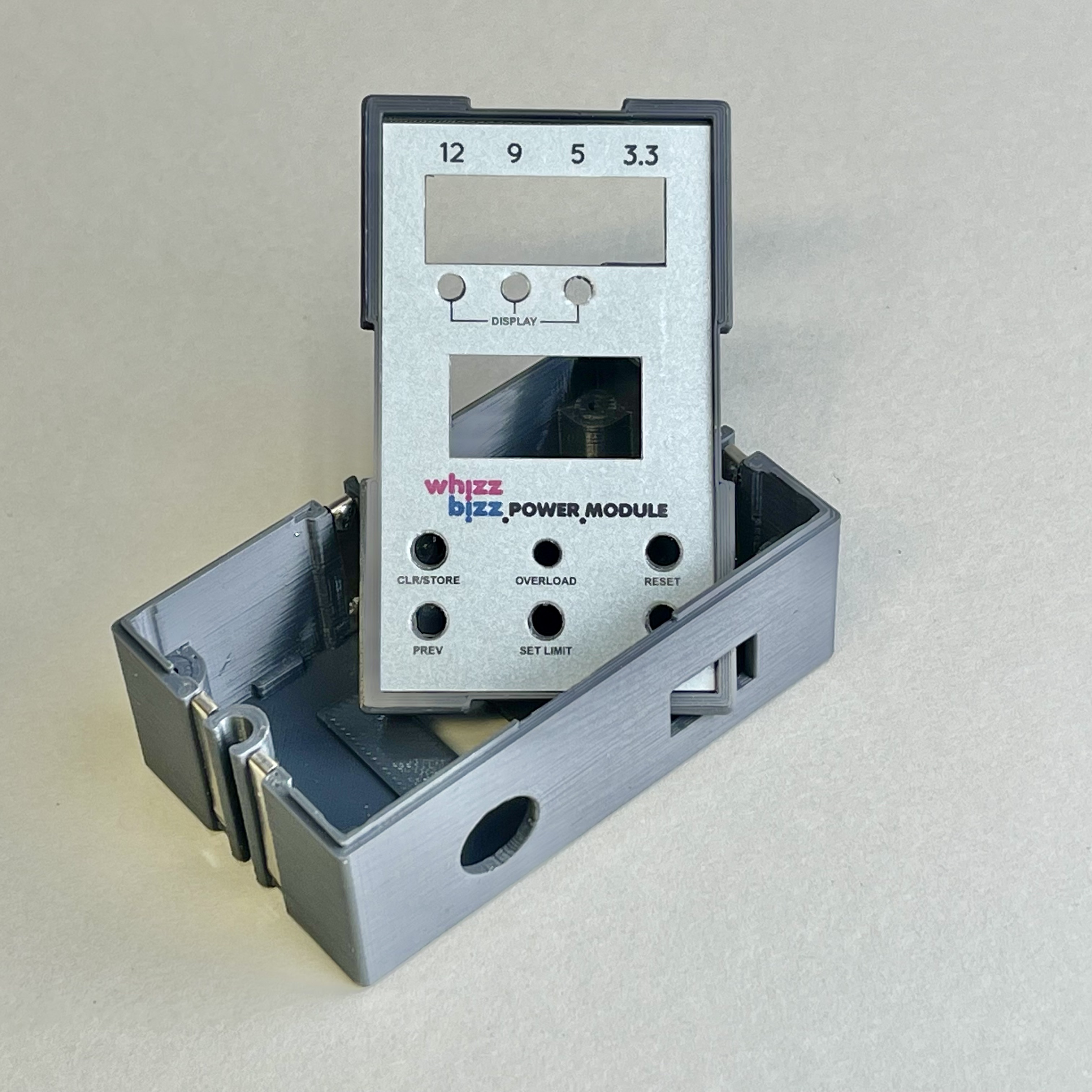 Multi-Power Module with programmable fuse
