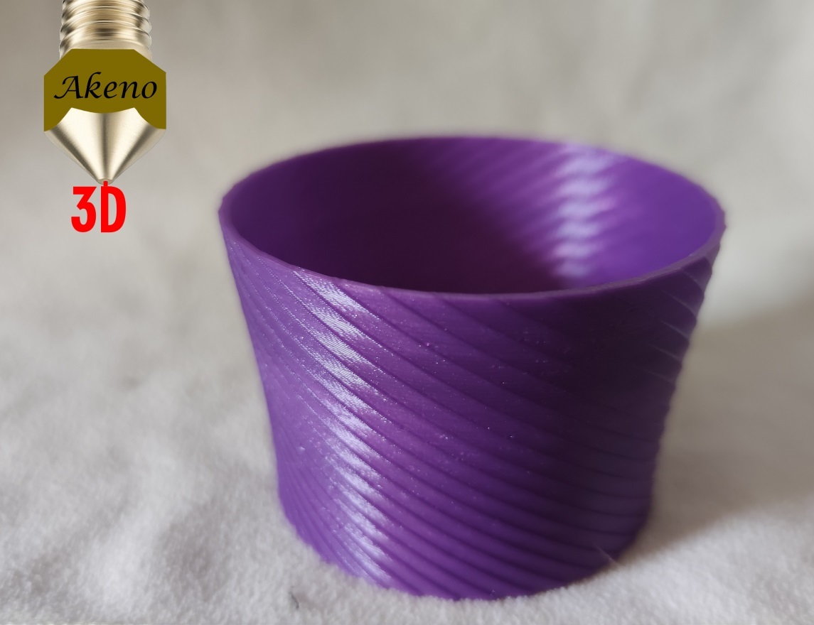 Twisted planter in two versions